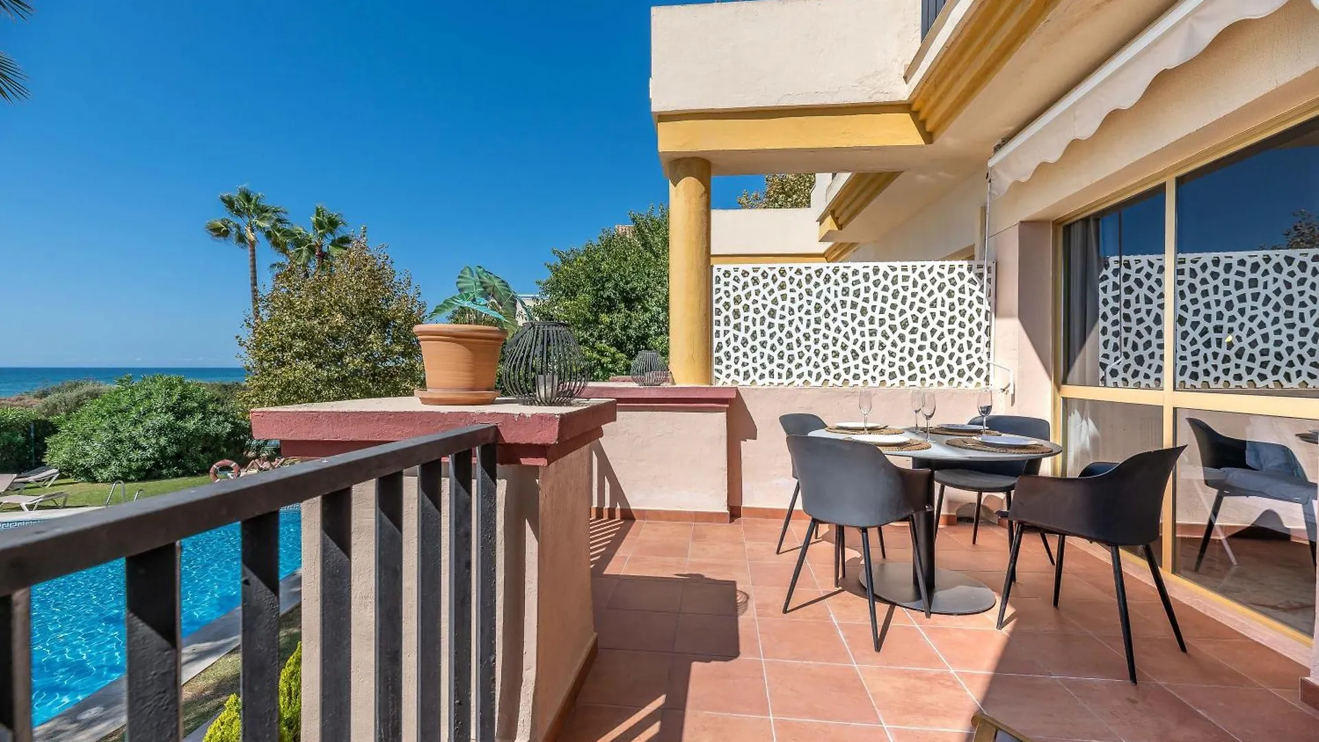 Holiday home Front Line Beach Studio Apartment Marbella